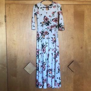 Roolee Dress zipper on side
